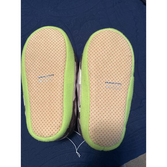 NWOT Old Navy Big Kid's Slippers Camo Monster Eyes Sherpa Lined Size XXL (5-6) - Picture 3 of 4